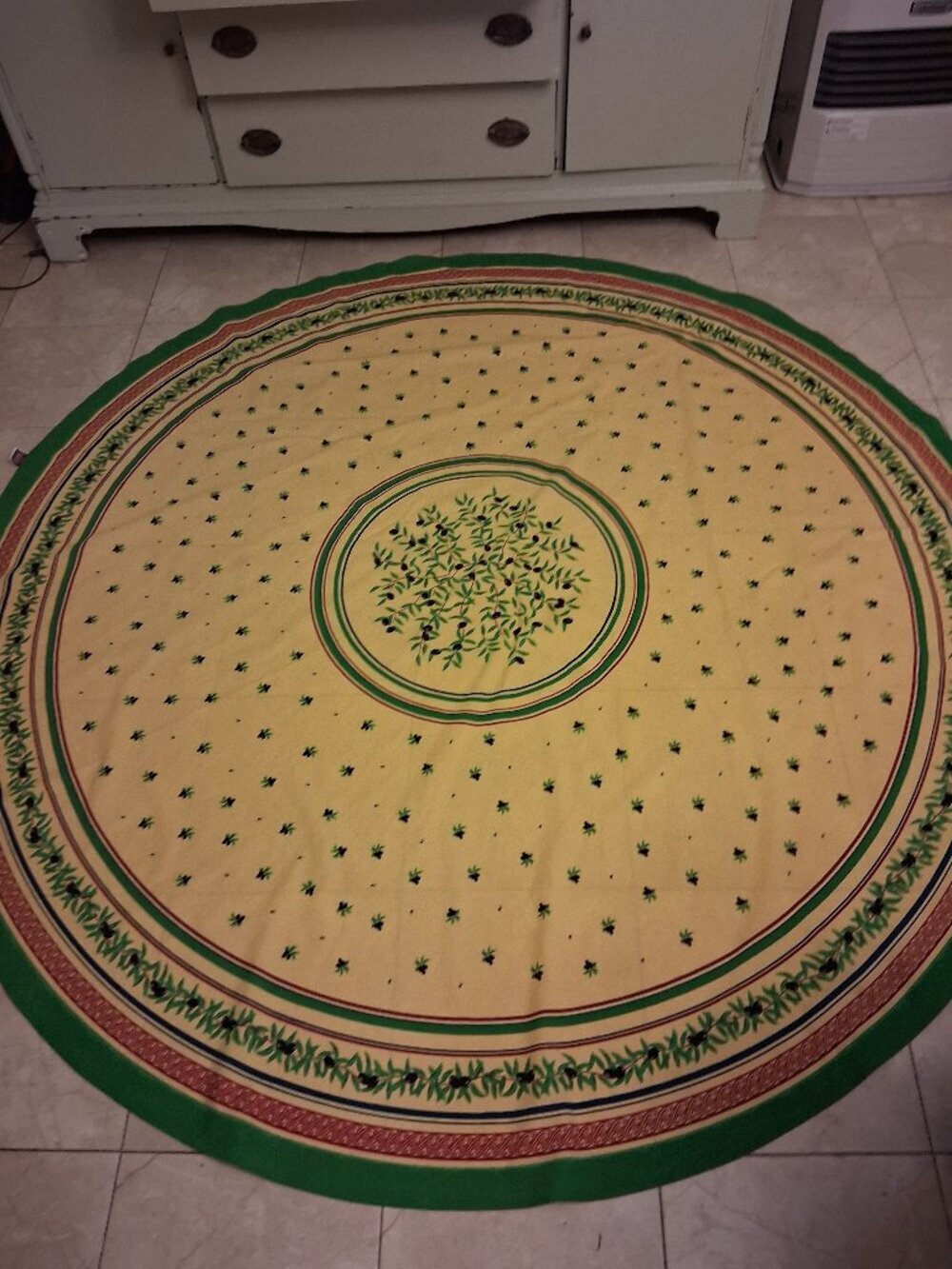 Maison Ungava Provence collection Québec tablecloth round